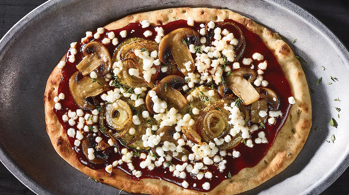 Vegetarian Pizza with BBQ Sauce 