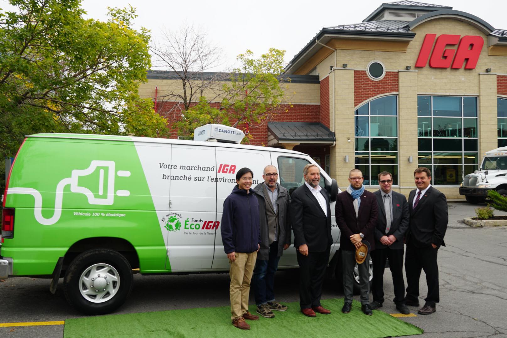 The First 100% Electric Refrigerated Home Delivery Van is at IGA Louise Ménard in Nun's Island!