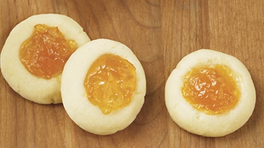 Thumbprint Peach with Ice Wine Jam Shortbread