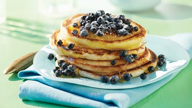 Classic pancakes with blueberries