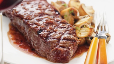 Rib Eye Steaks with Red Wine Sauce by Ricardo