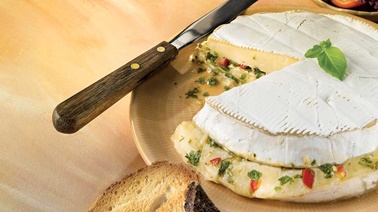 Brie Bonaparte au four, sauce chimichurri