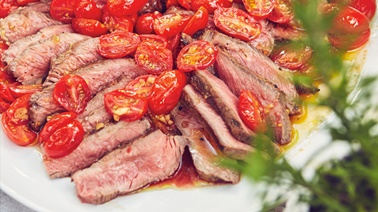 Steaks with Toasted Garlic and Stewed Cherry Tomatoes by RICARDO