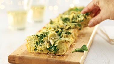 Baguette apéro aux épinards et aux artichauts d’Alexandra Diaz et Geneviève O'Gleman