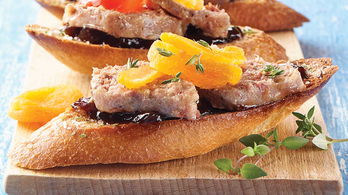 Canapes de rillettes au foie gras de canard Au pied de cochon