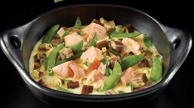 Salmon curry with coconut milk