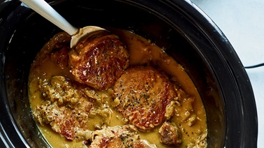 Slow Cooker Pork Chops with Mustard Sauce by Ricardo