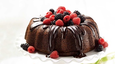 Gourmet dark chocolate cake ring