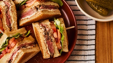 Club sandwich au rôti de bœuf par Geneviève O’Gleman