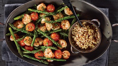 One-Skillet Garlic Shrimp with Asparagus & Tomatoes
