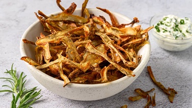 Potato skin chips - Recipe from La Tablée des Chefs