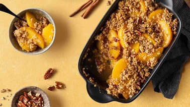 Peach and pecan crumble