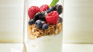 Honey, muesli and berry yogurt