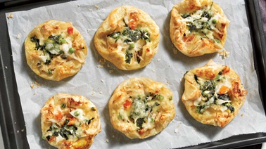 Chicken spinach puff pastries