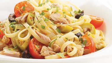 Linguini with Tuna and Olives by Ricardo