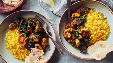 Chicken Stew with Prunes and Spinach by Ricardo