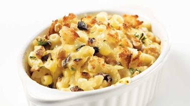 Macaroni & applewood-smoked cheddar cheese