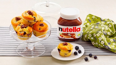 Muffins à la tartinade aux noisettes Nutella® et aux bleuets