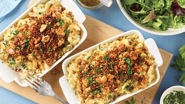 Mac & Blue Cheese with Walnut Topping