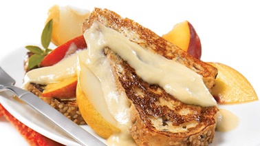 French toast topped with maple English cream