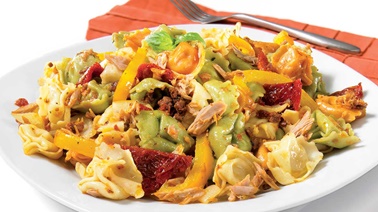 Pasta with tuna and dried tomatoes