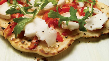 Grilled Pepper, Goat Cheese and Arugula Naan Pizza