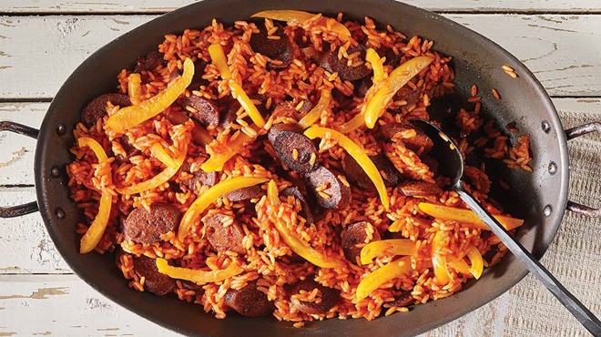 One-pot tomato and plant-based sausage rice
