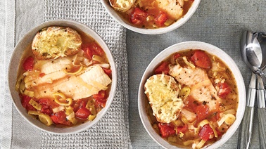 Soupe de poisson à la tomate