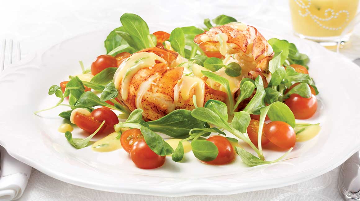 Mâche salad with lobster