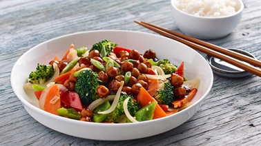 Chickpea and vegetable stir-fry with General Tao honey sauce