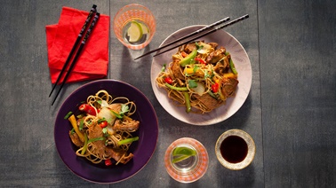 Hoisin Pork & Egg Noodles Stir Fry with Red Curry