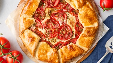 Tarte rustique aux tomates et au fromage à la crème