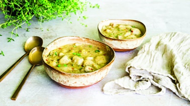 Talkari-style taro soup
