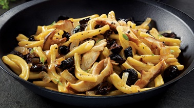 Black olive, thyme, and mushroom pasta from François Chartier