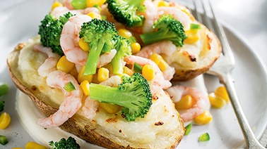 Double Baked Potatoes with Broccoli, Corn and Shrimp from Ricardo
