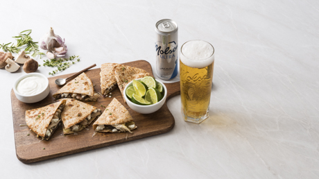 Host the perfect Girls Night In with Molson Ultra