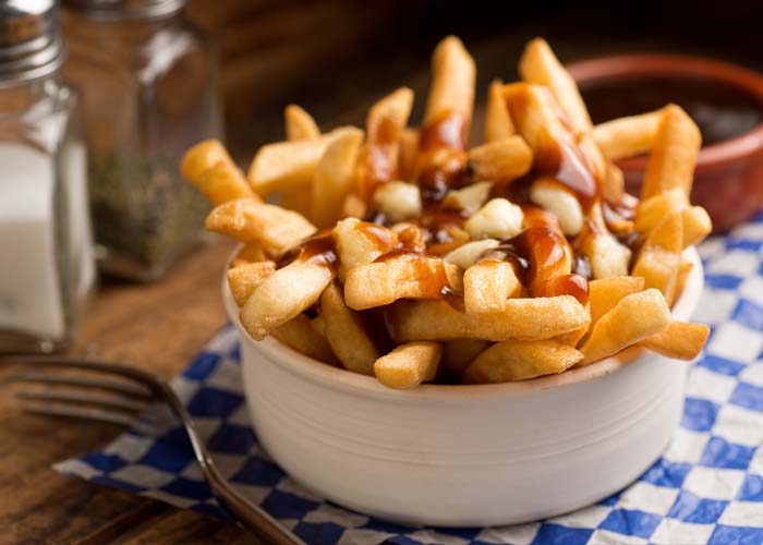 Variations sur notre poutine nationale