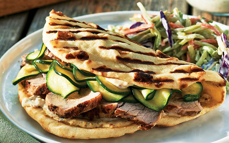 Quick pork sandwich with marinated zucchini