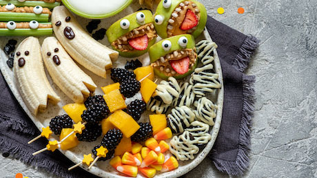 4 tricks to avoid eating too much sugar this Halloween