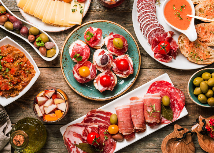 How to organize a successful tapas evening